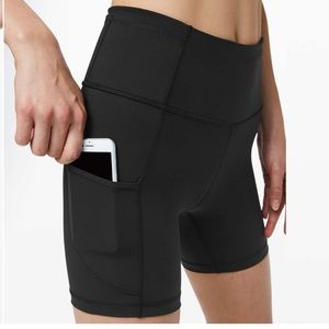 GUC Lululemon Fast abs Free Shorts 6”